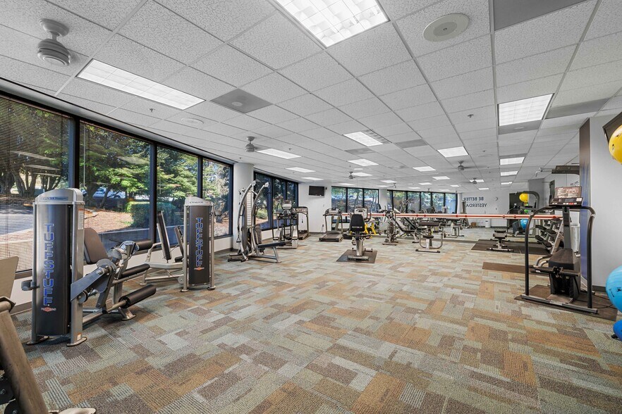 More Photos Of 5511 Capital Center Dr, Raleigh Office For Lease