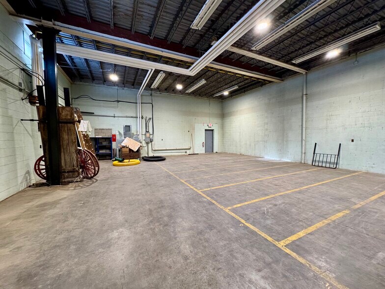 More Photos Of 19 Archertown Rd, Orford Distribution For Sale