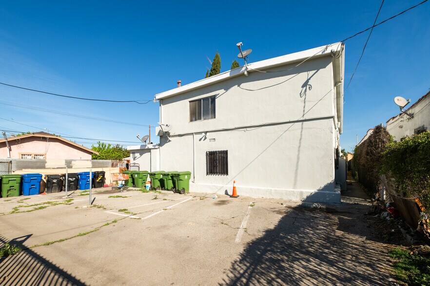 More Photos Of 732 W 76th St, Los Angeles Apartments For Sale
