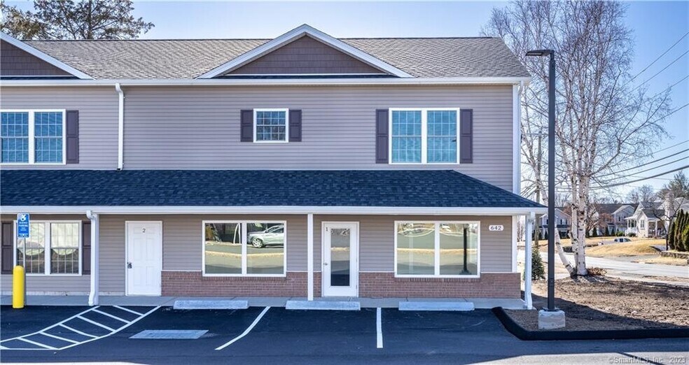 More Photos Of 642 Stafford Ave, Bristol Office Residential For Lease