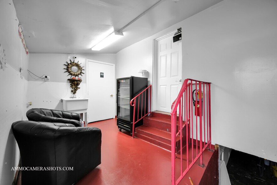 More Photos Of 209-211 5th St, Aurora Storefront For Sale