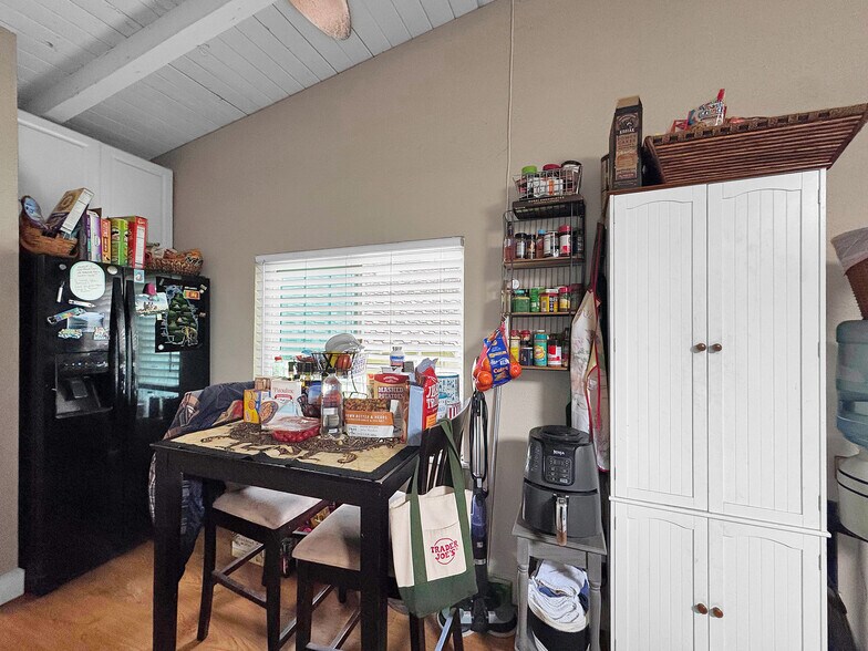 More Photos Of 7736 Sugar Dr, Huntington Beach Apartments For Sale