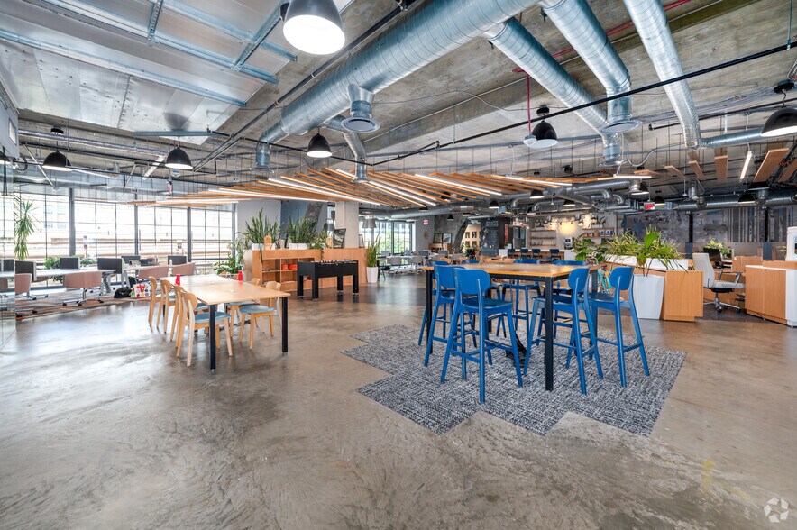 More Photos Of 1140 3rd St NE, Washington Office For Lease