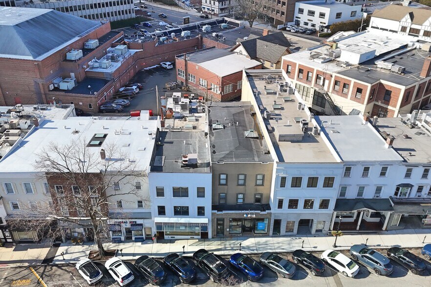 More Photos Of , Greenwich General Retail For Sale