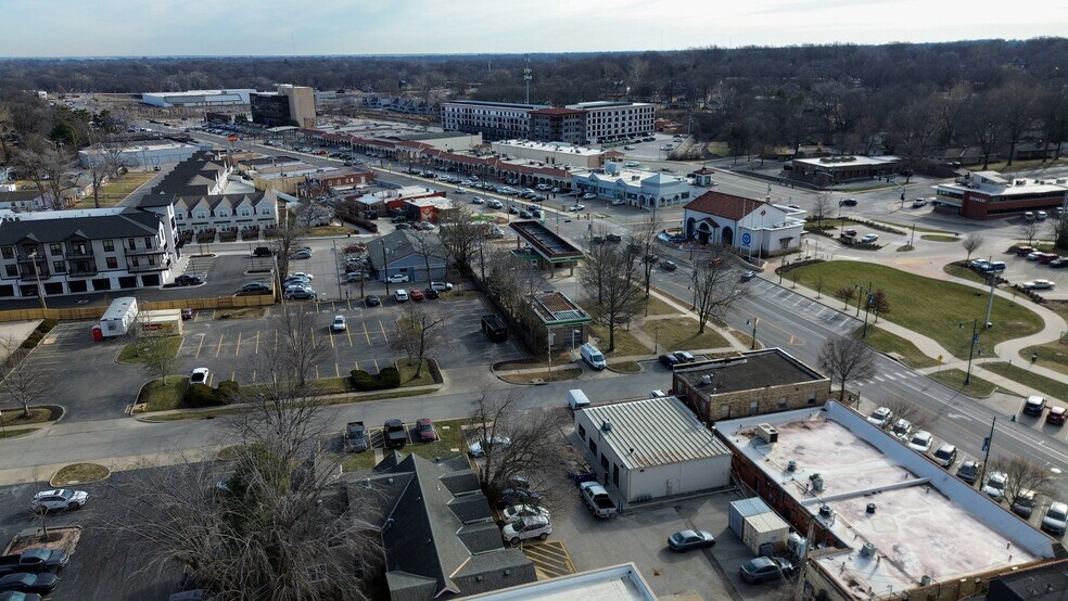 More Photos Of 5500 Johnson Dr, Mission Land For Lease