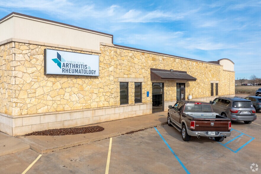 More Photos Of 5800 Kell Blvd, Wichita Falls Medical For Sale