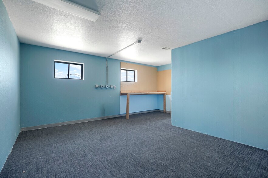 More Photos Of 110 W Walnut St, Brighton Industrial For Lease
