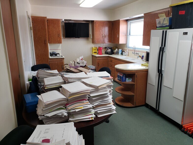 More Photos Of 8761 Amigo Ave, Northridge Land For Lease