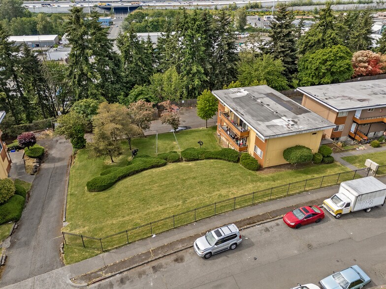 More Photos Of 1208-1316 S 27th St, Tacoma Apartments For Sale