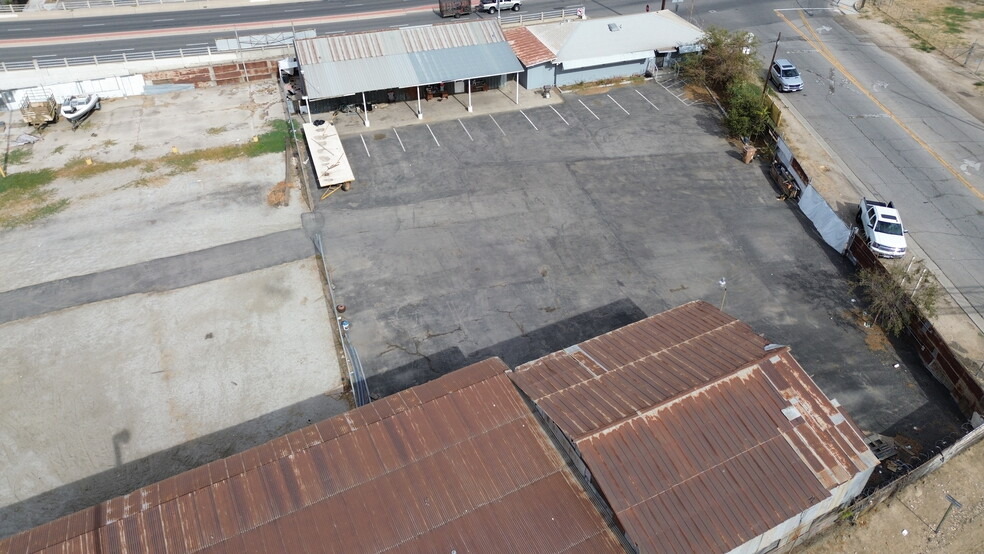 More Photos Of 151 E Truxtun Ave, Bakersfield Manufacturing For Lease