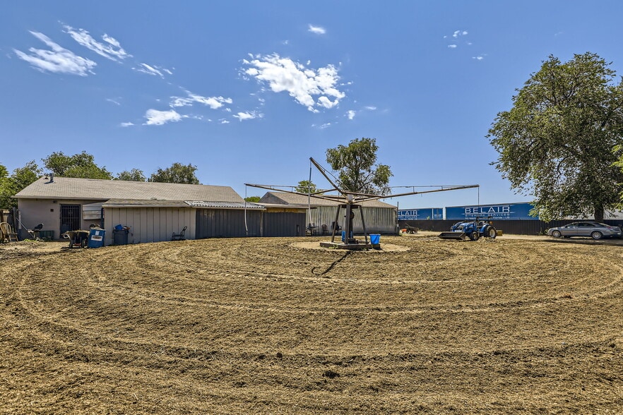 More Photos Of 8690 Verbena St, Commerce City Warehouse For Sale