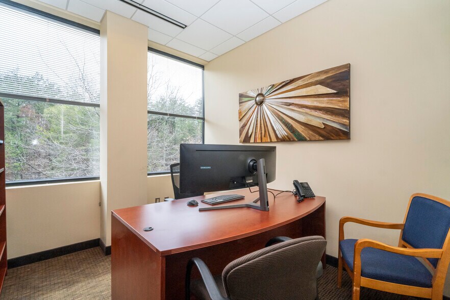 More Photos Of 7230 Lee Deforest Dr, Columbia Office For Lease