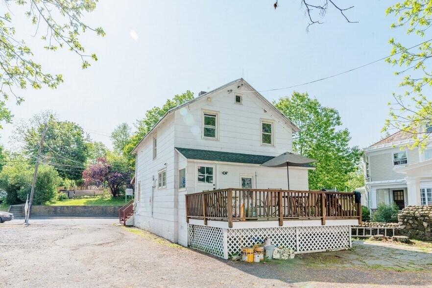 More Photos Of 17 S Chestnut St, New Paltz Storefront Retail Residential For Sale