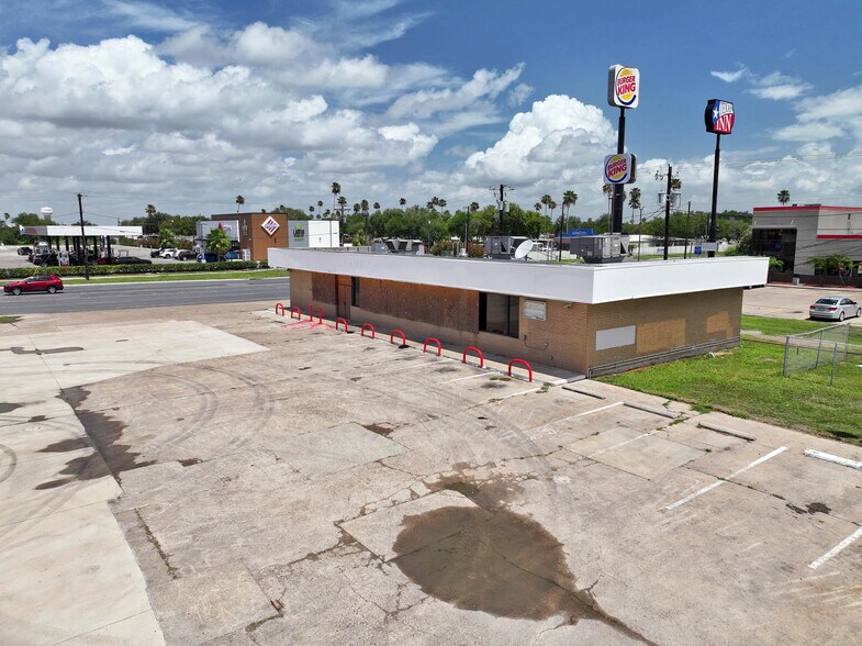 More Photos Of 101 E Expressway 83, La Feria General Retail For Sale