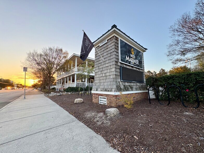 More Photos Of 1901 E Ocean View Ave, Norfolk Storefront For Sale