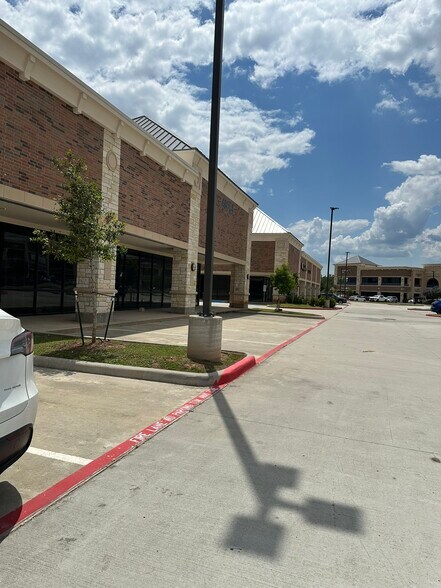 More Photos Of 4899 Highway 6, Missouri City Storefront Retail Office For Sale