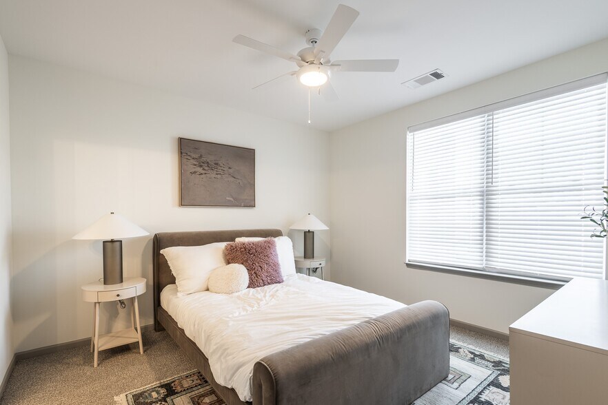 More Photos Of 2755 Red Bloom Dr, Greenwood Apartments For Lease