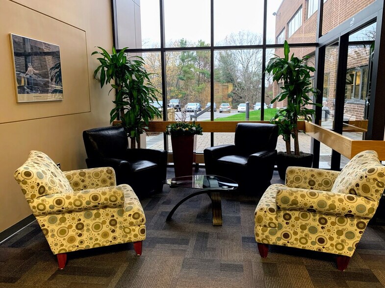 More Photos Of 305 Foster St, Littleton Office For Lease