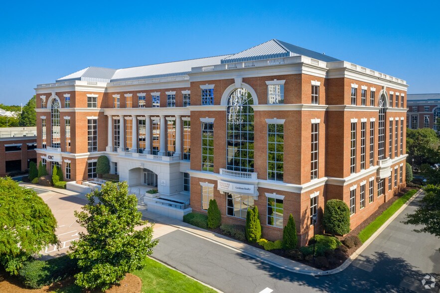 Primary Photo Of 6801 Carnegie Blvd, Charlotte Office For Lease