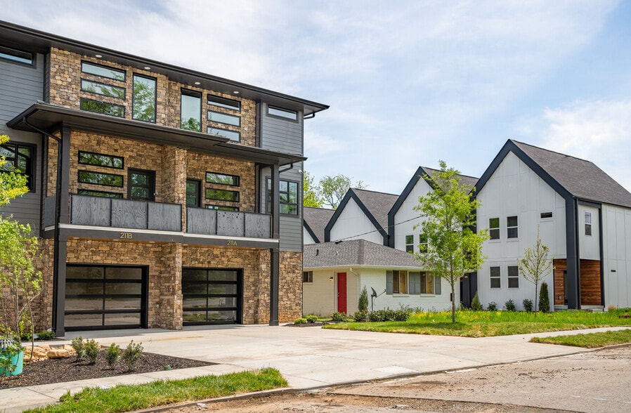 More Photos Of 211 N 9th St, Nashville Apartments For Sale