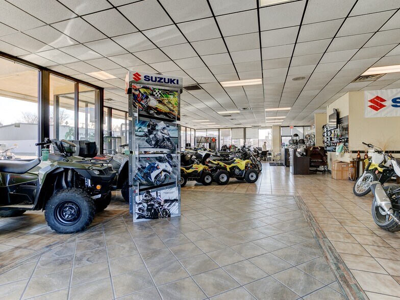 Primary Photo Of 2007-2015 E 11th St, Tulsa Auto Dealership For Sale