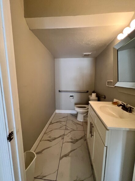 More Photos Of 4300-4370 N Federal Hwy, Fort Lauderdale Unknown For Lease