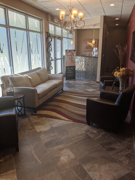 More Photos Of 26 Schroeder Ct, Madison General Retail For Lease