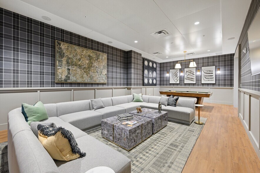 More Photos Of 1717 Olive St, Saint Louis Apartments For Lease