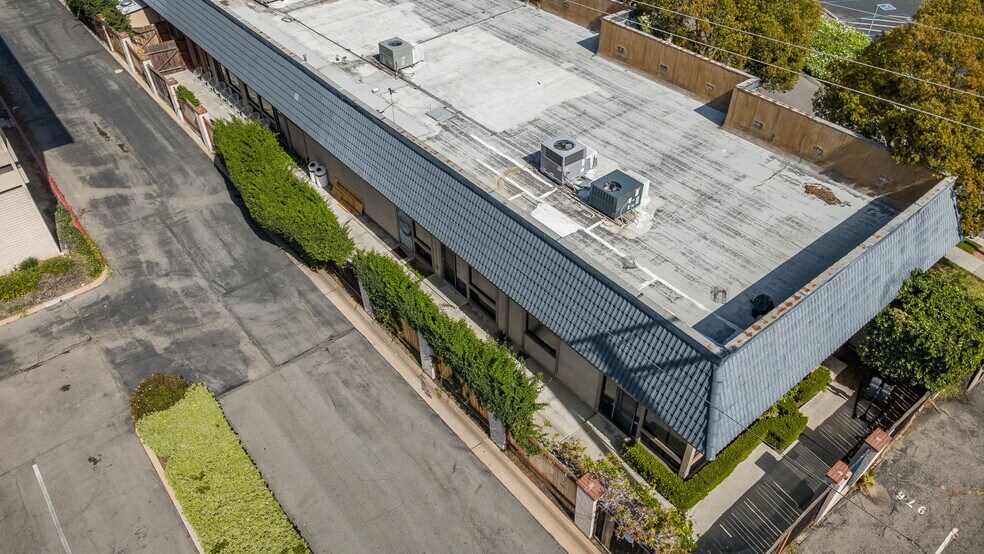 More Photos Of 550 N Golden Circle Dr, Santa Ana Office For Lease