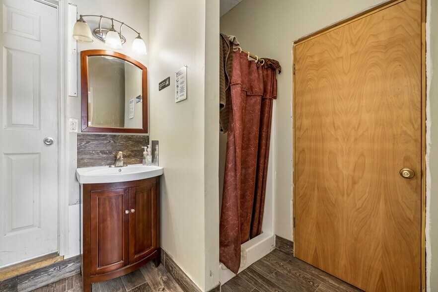 More Photos Of 49 Cutting Edge Ln, Dunlap Freestanding For Sale