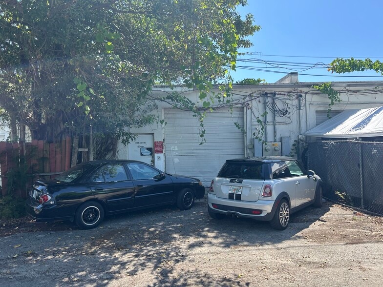 More Photos Of 1318 Federal Hwy, Hollywood Storefront For Lease