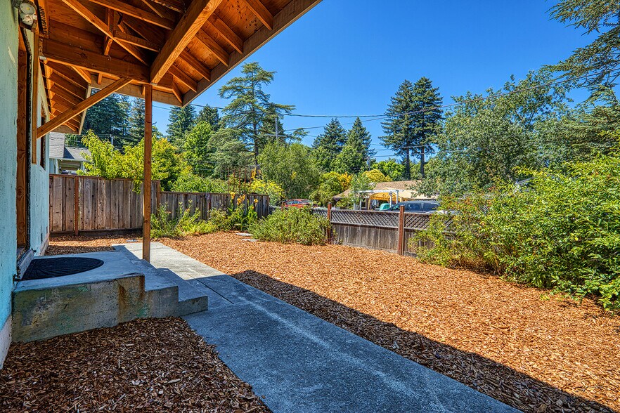 More Photos Of 243 Ada Ave, Felton Specialty For Sale