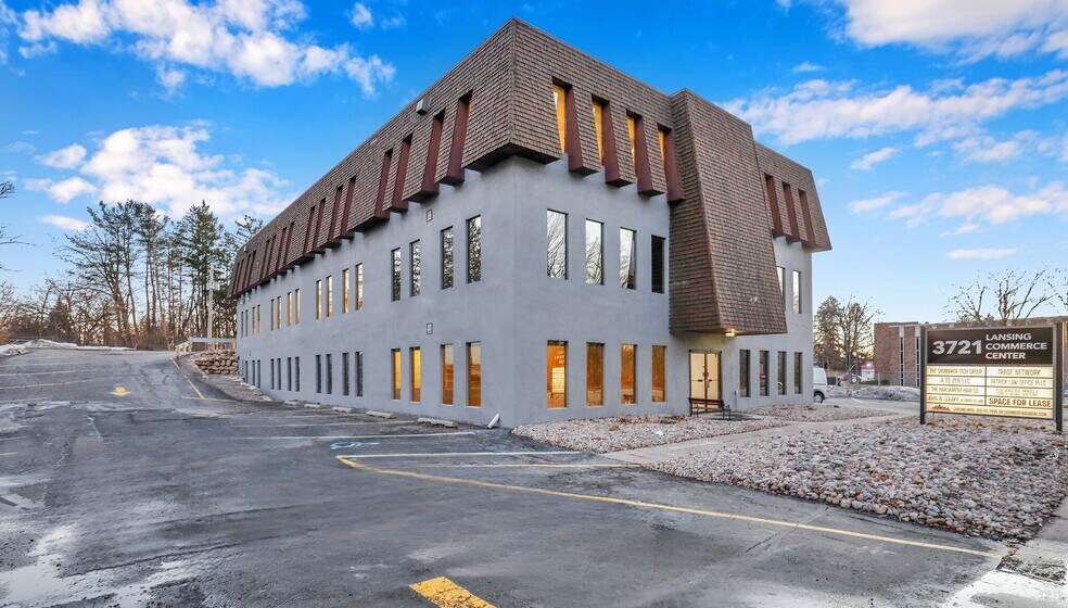 More Photos Of 3721 W Michigan Ave, Lansing Office For Lease