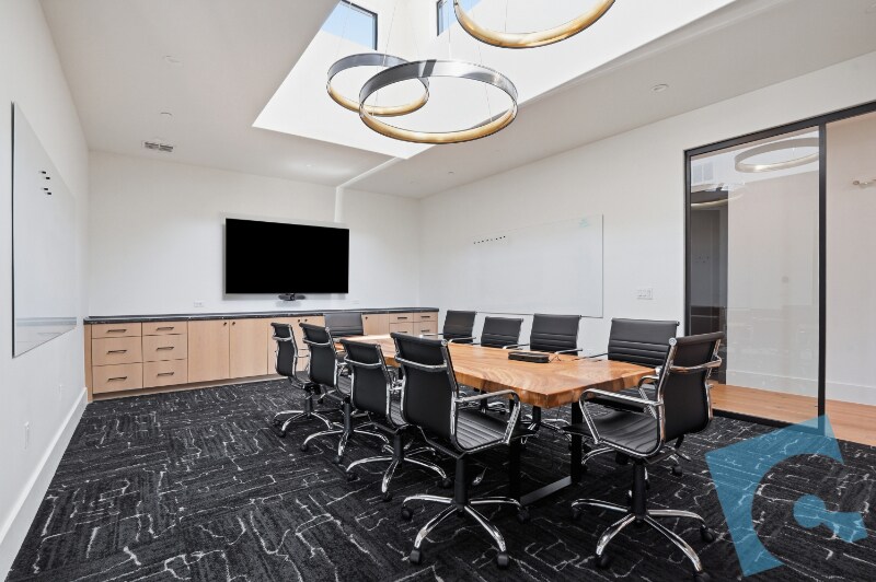 More Photos Of 860 S Village Center Dr, Southlake Office For Lease