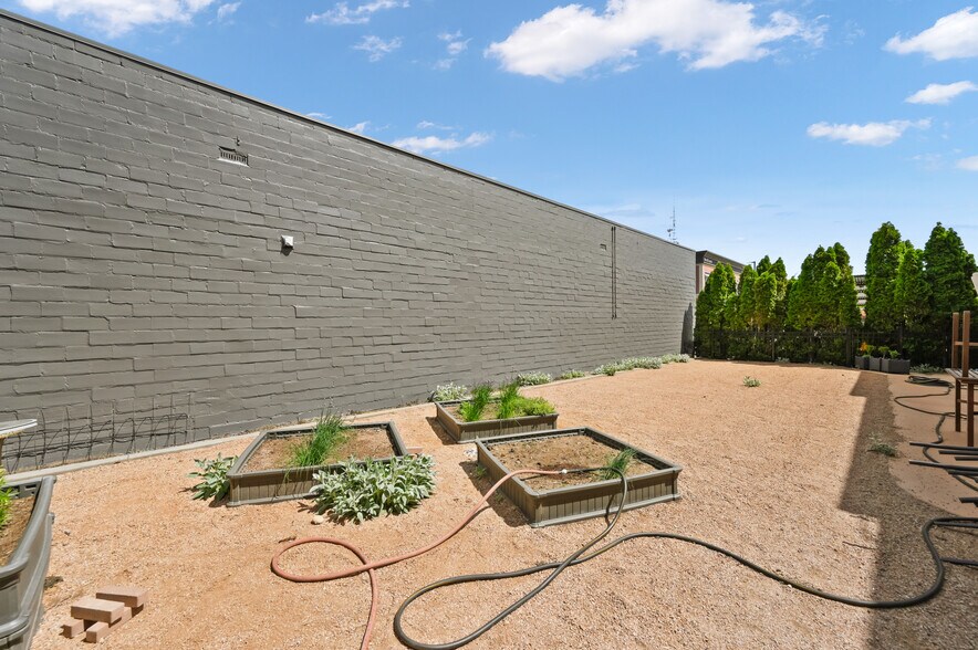 More Photos Of 626 Rood Ave, Grand Junction Restaurant For Sale