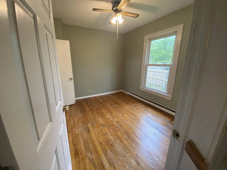 More Photos Of ,  Unknown For Sale