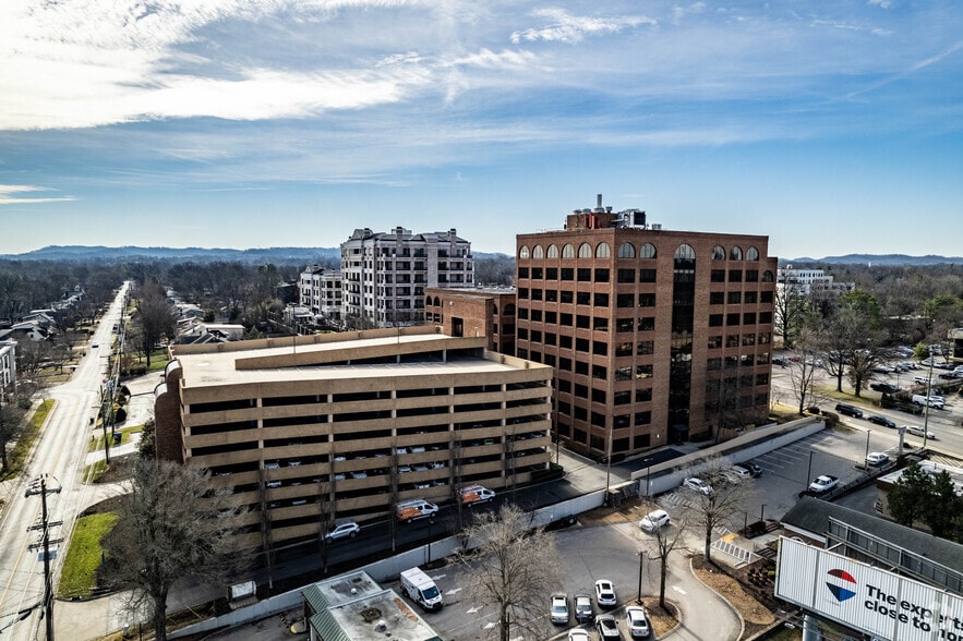 More Photos Of 104 Woodmont Blvd, Nashville Unknown For Lease