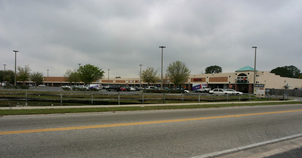 More Photos Of 4015-4083 W Oak Ridge Rd, Orlando Unknown For Lease