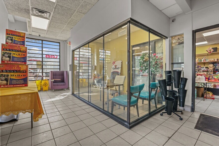 More Photos Of , Minneapolis General Retail For Sale