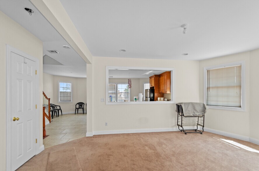 More Photos Of 431 Washington Ave, Belleville Healthcare For Sale