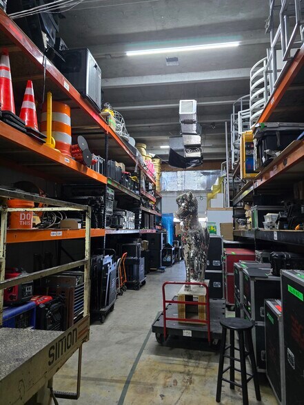 More Photos Of 11917-11929 W Sample Rd, Coral Springs Warehouse For Lease