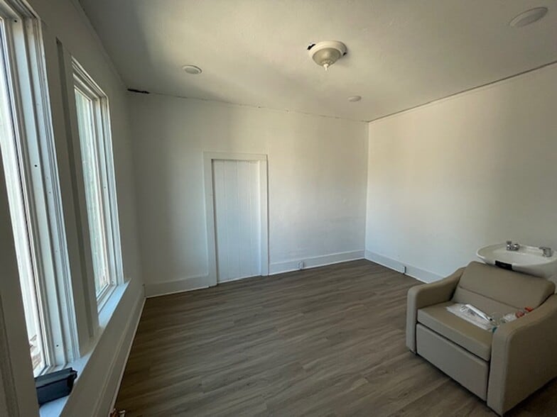 More Photos Of , Wynne Unknown For Sale