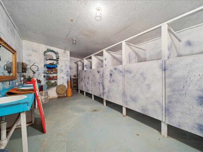 More Photos Of 36656 S 510 Rd, Eucha Specialty For Sale