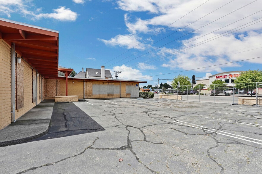 More Photos Of 512 W Harding Way, Stockton Medical For Sale