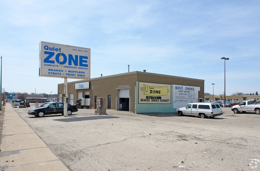 More Photos Of 6063-6245 N Teutonia Ave, Milwaukee Unknown For Lease