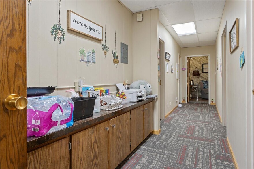 More Photos Of 1803-1807 Capitol Ave, Cheyenne Office For Sale