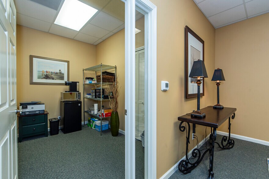 More Photos Of 701 Market St, Saint Augustine Loft Creative Space For Sale