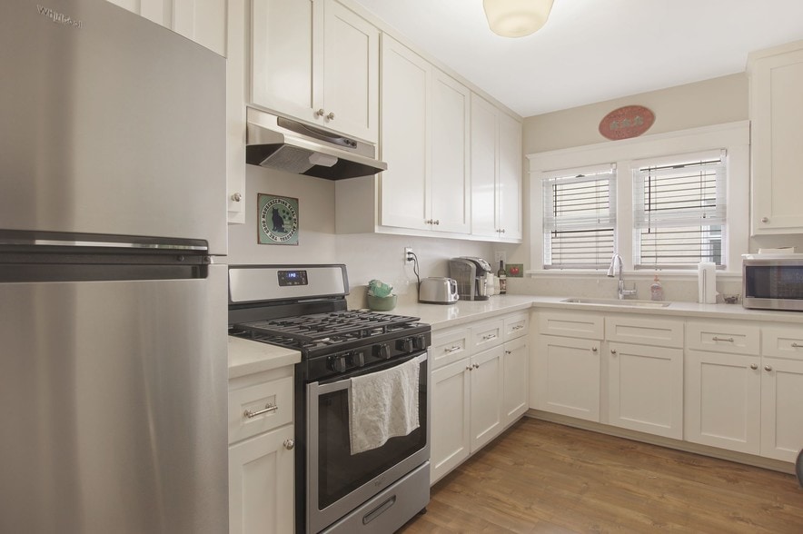 More Photos Of 1142-1148 E 1st St, Long Beach Apartments For Sale