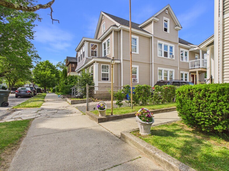 More Photos Of , Springfield Multifamily For Sale