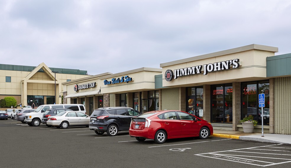 Primary Photo Of 5200-5242 W 84th St, Bloomington Freestanding For Lease